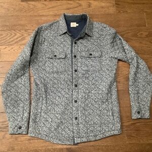 Faherty Epic Quilted Fleece Jacket in Carbon Melange